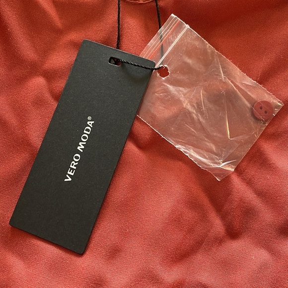 New with Tags! Vero Moda Women’s XS Dress - Picture 7 of 10